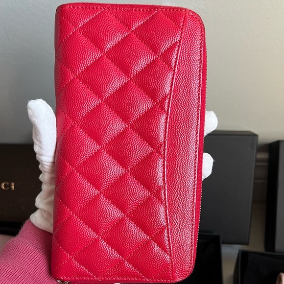 Authentic Chanel Classic caviar zippy long wallet - Picture 3 of 16